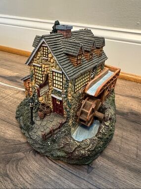 Thomas kinkade stonebrook mill - Hawthorne village